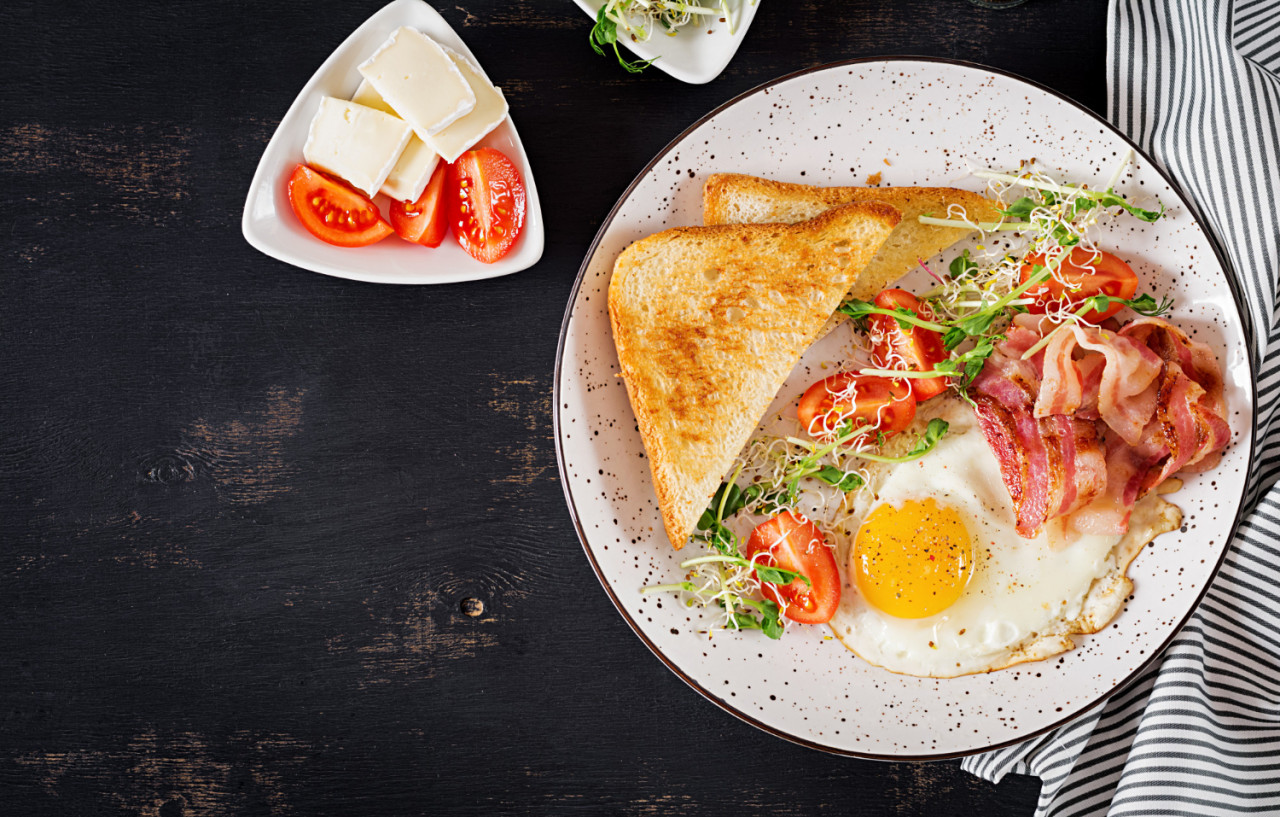 toast egg bacon tomatoes microgreens salad