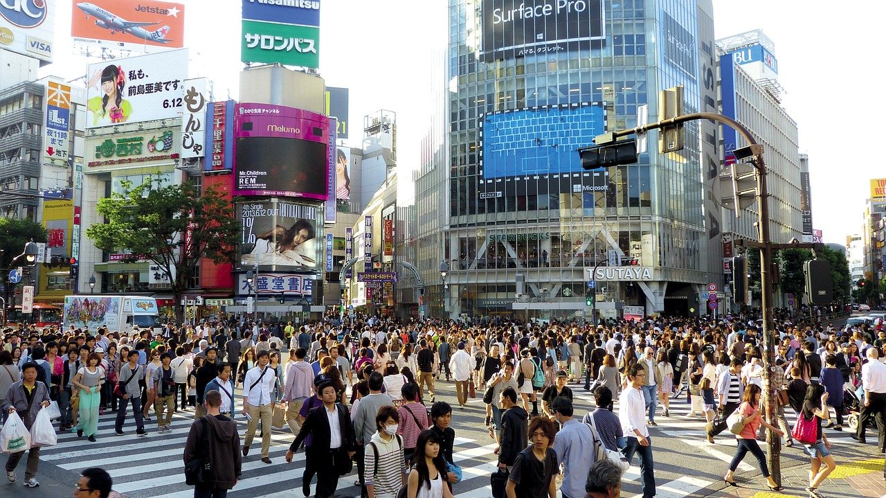 tokyo shibuya incrocio folla
