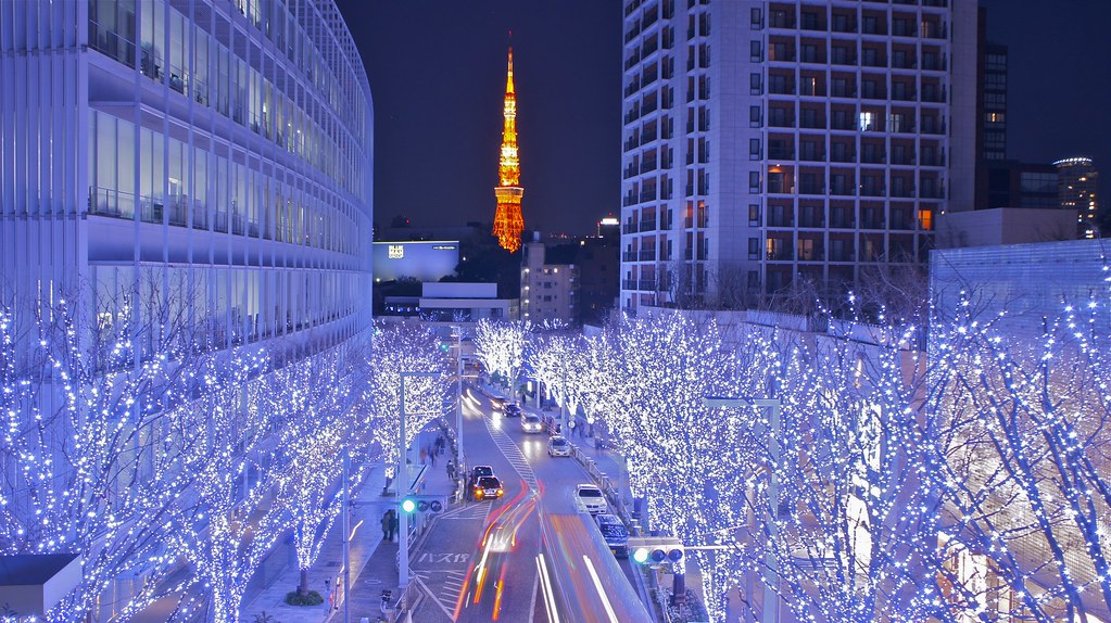 tokyo tower and roppongi christmas illumination