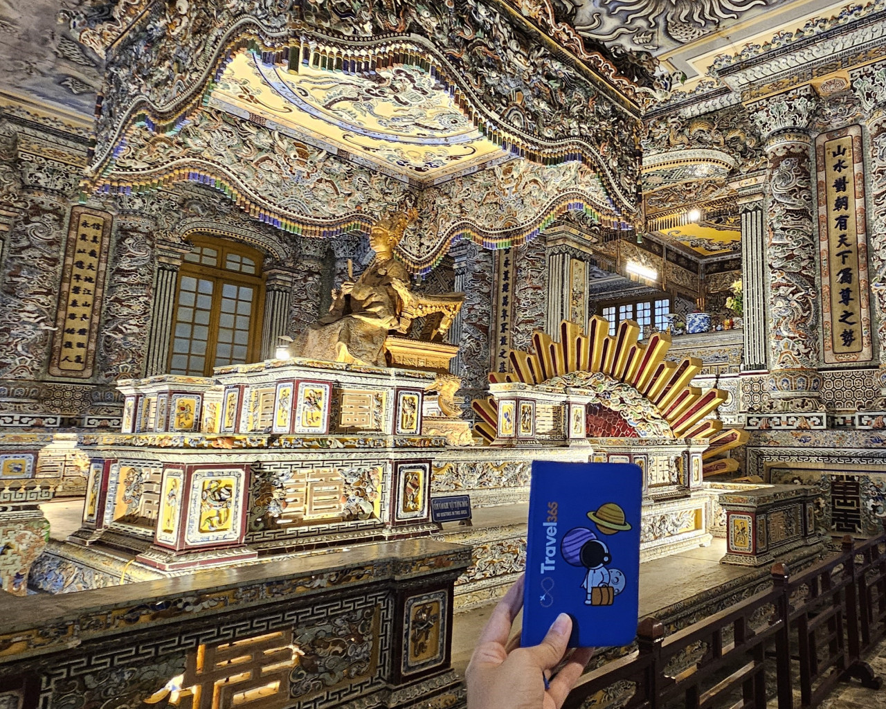tomba di khai dinh hue 6