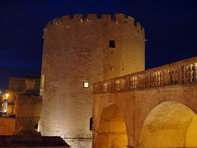 /foto/torre del parco lecce