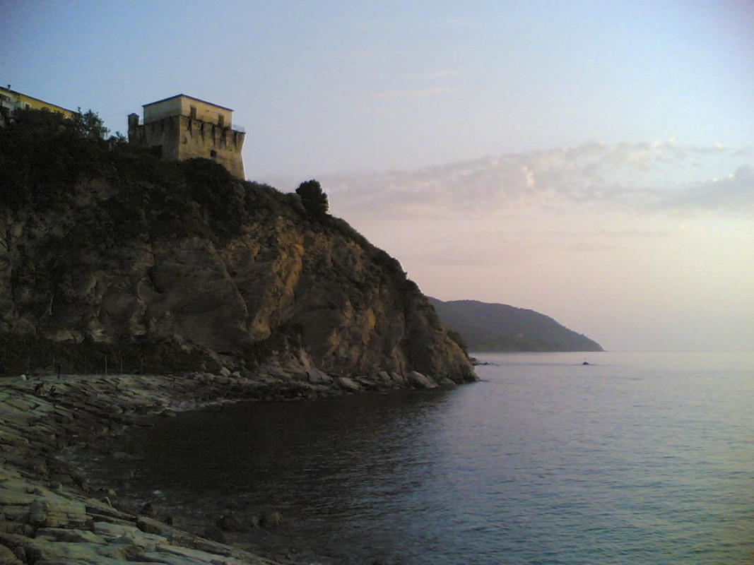 torre san francesco l ex convento - foto di mujaidin at italian wikipedia