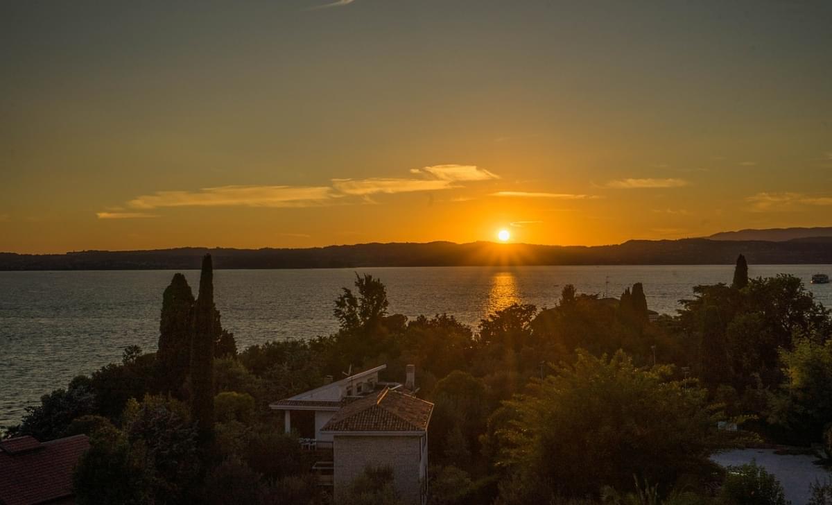 tramonto lago di garda italia 1