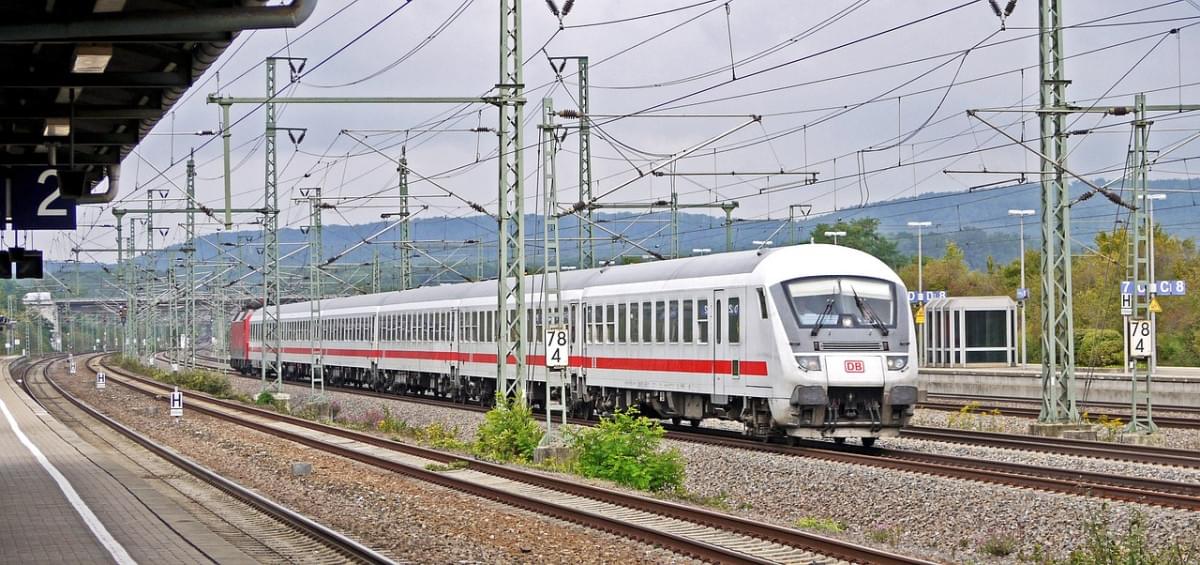 treno interurbano deutsche bahn 1