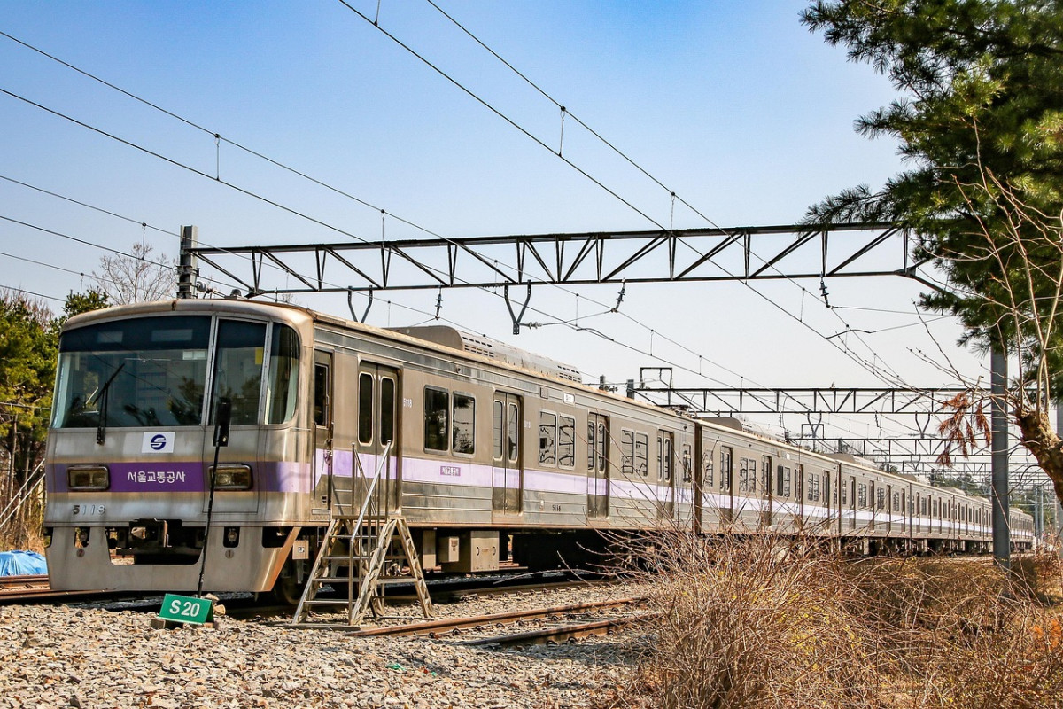 treno metropolitana ferrovia
