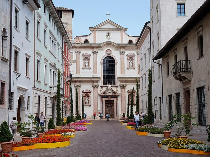 trento centro storico chiesa san francesco saverio