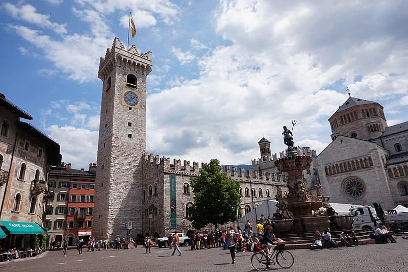 trento centro storico torre civica