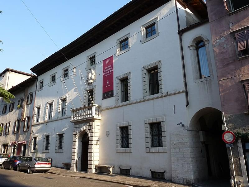 trento palazzo roccabruna 1