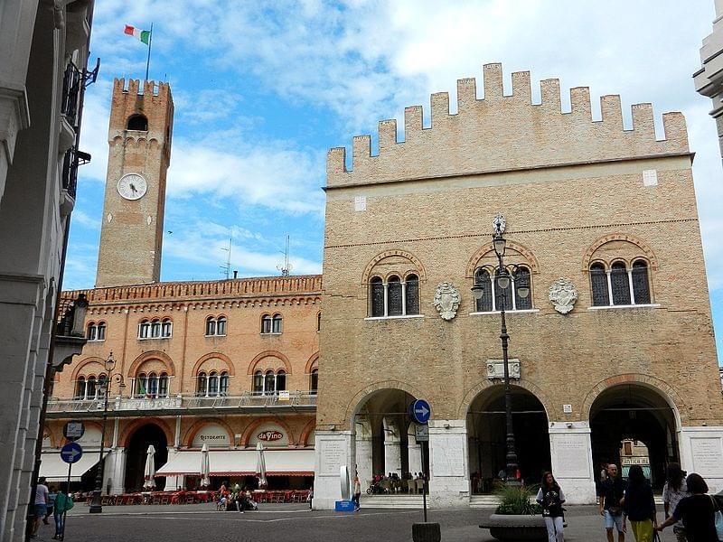 treviso palazzo trecento