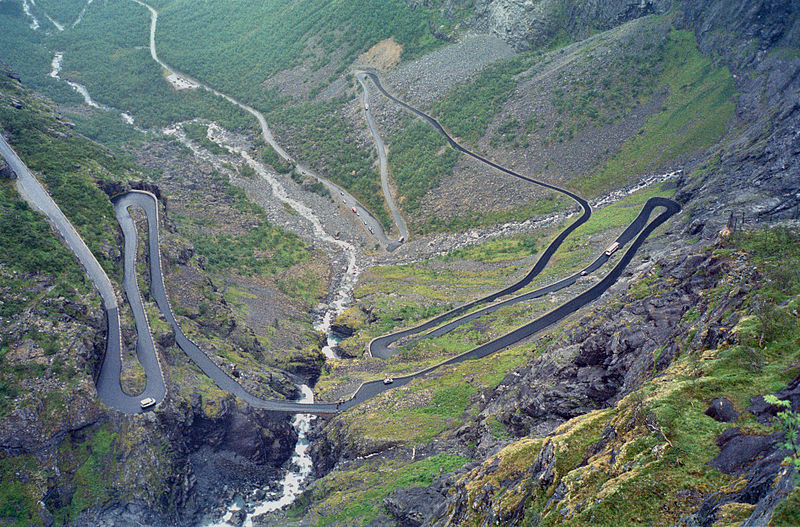 10 trollstigen norvegia