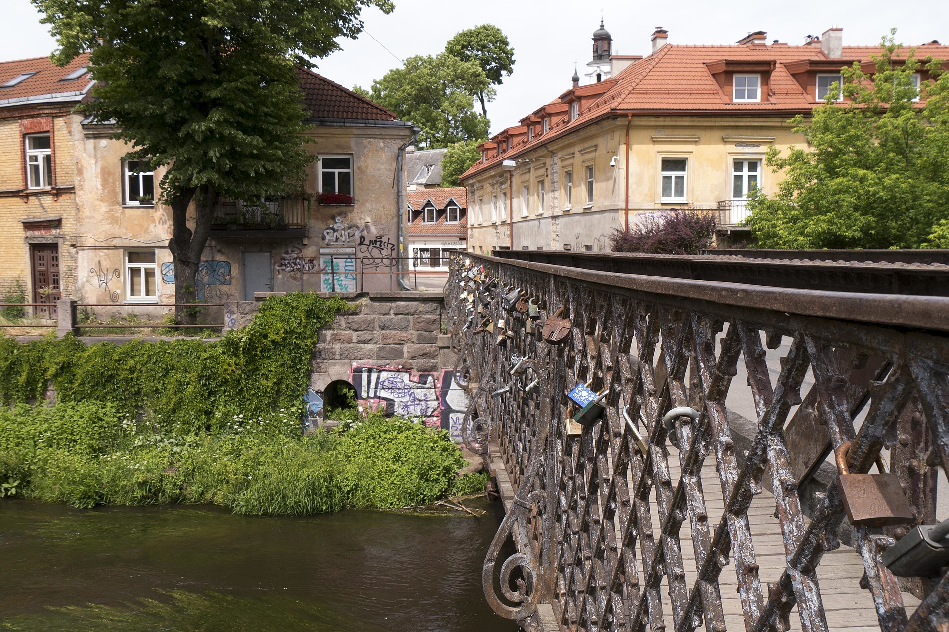 uzupis vilnius lithuania 27018210054