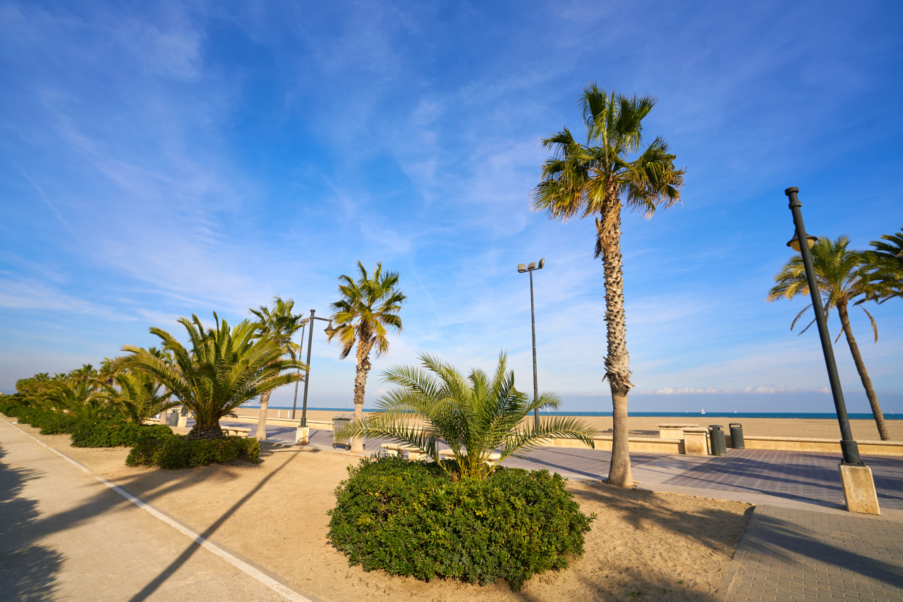 valencia la malvarrosa beach arenas spain