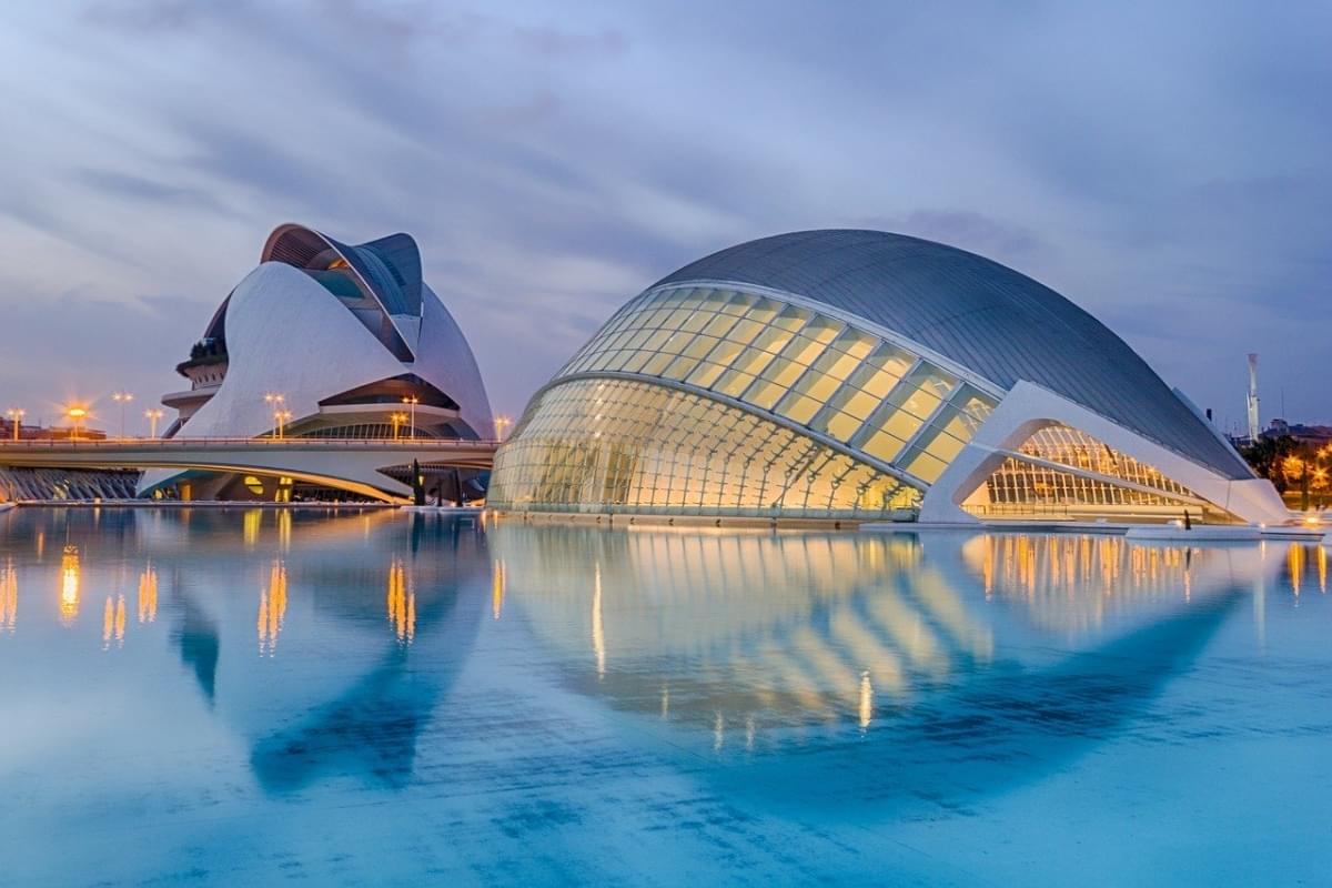 valencia spagna struttur adel museo delle scienze al tramonto