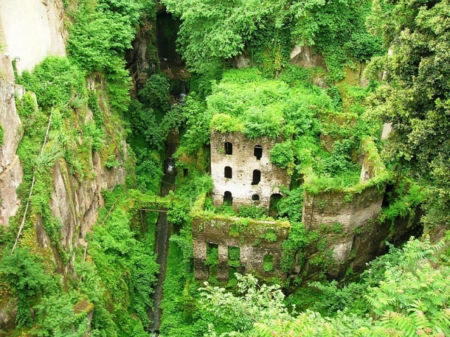 valle dei mulini sorrento