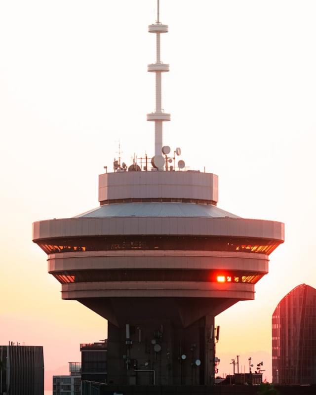 vancouver lookout