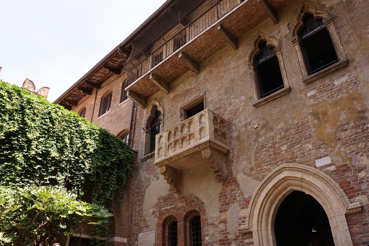 statua di giulietta verona