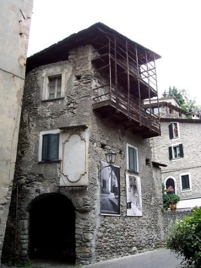 via scarpatetti sondrio