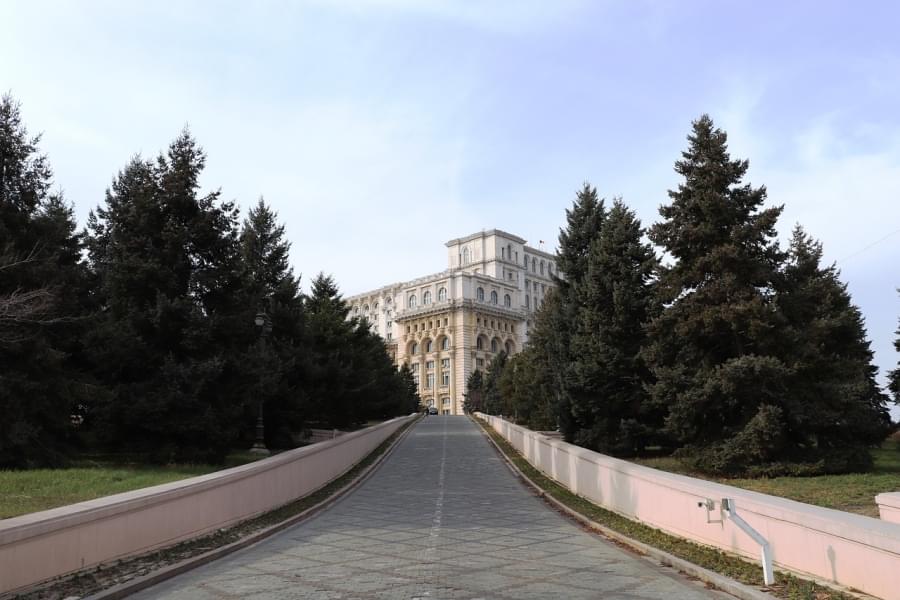 viale palazzo del parlamento romania