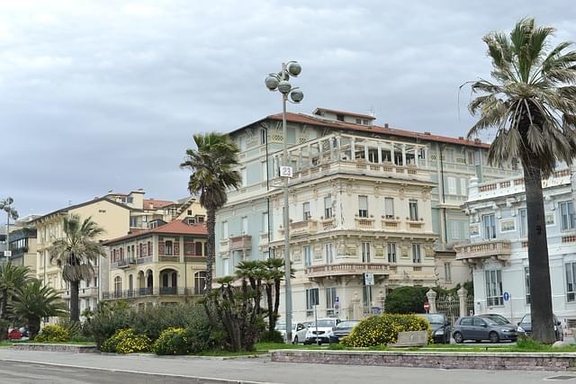 viareggio italia toscana mare