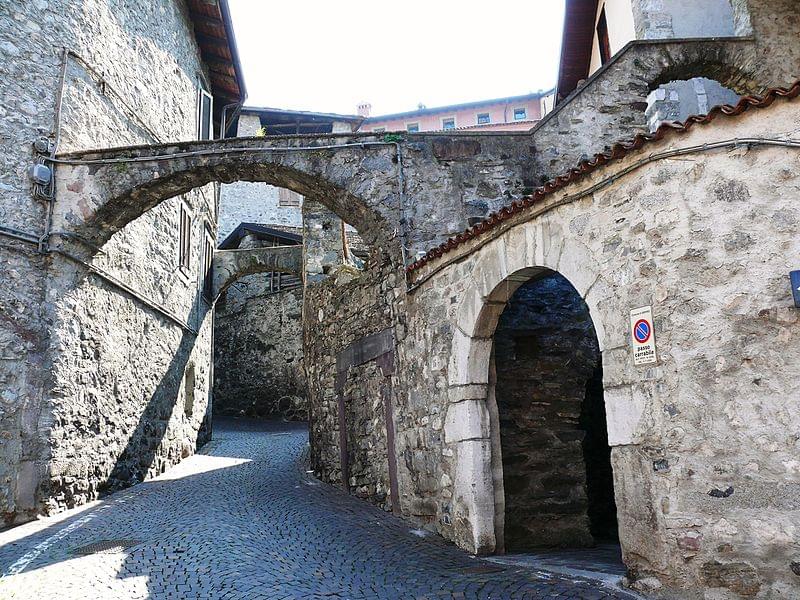 vicolo in bienno valle camonica panoramio