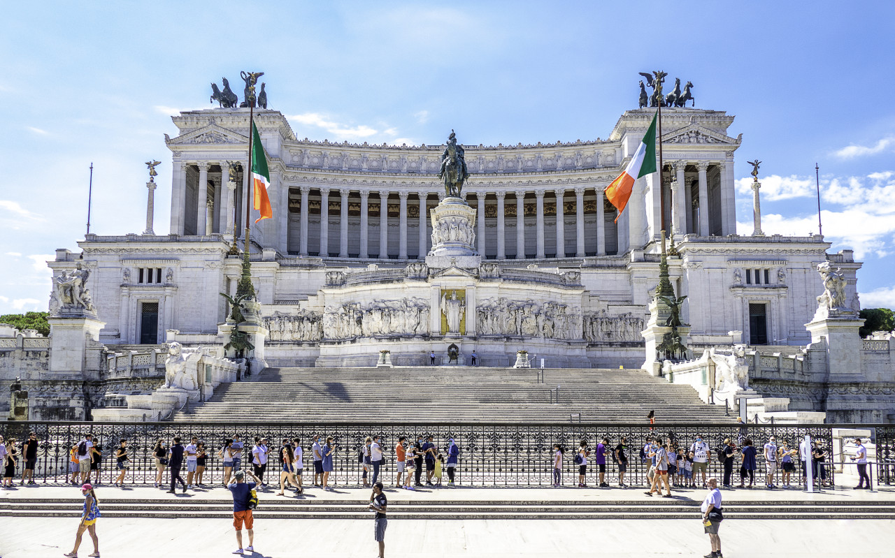 victor emanuele ii monument altare della patria rome italy