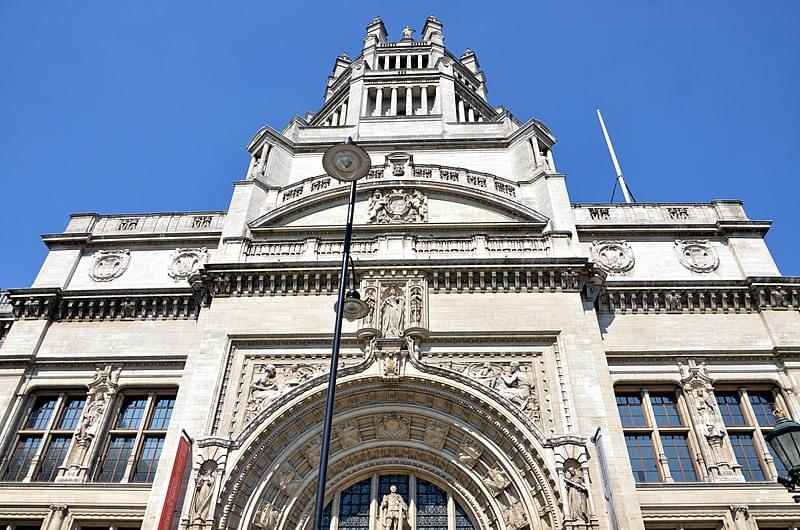 victoria and albert museum london