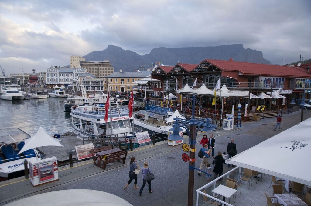 victoria and alfred waterfront cape town