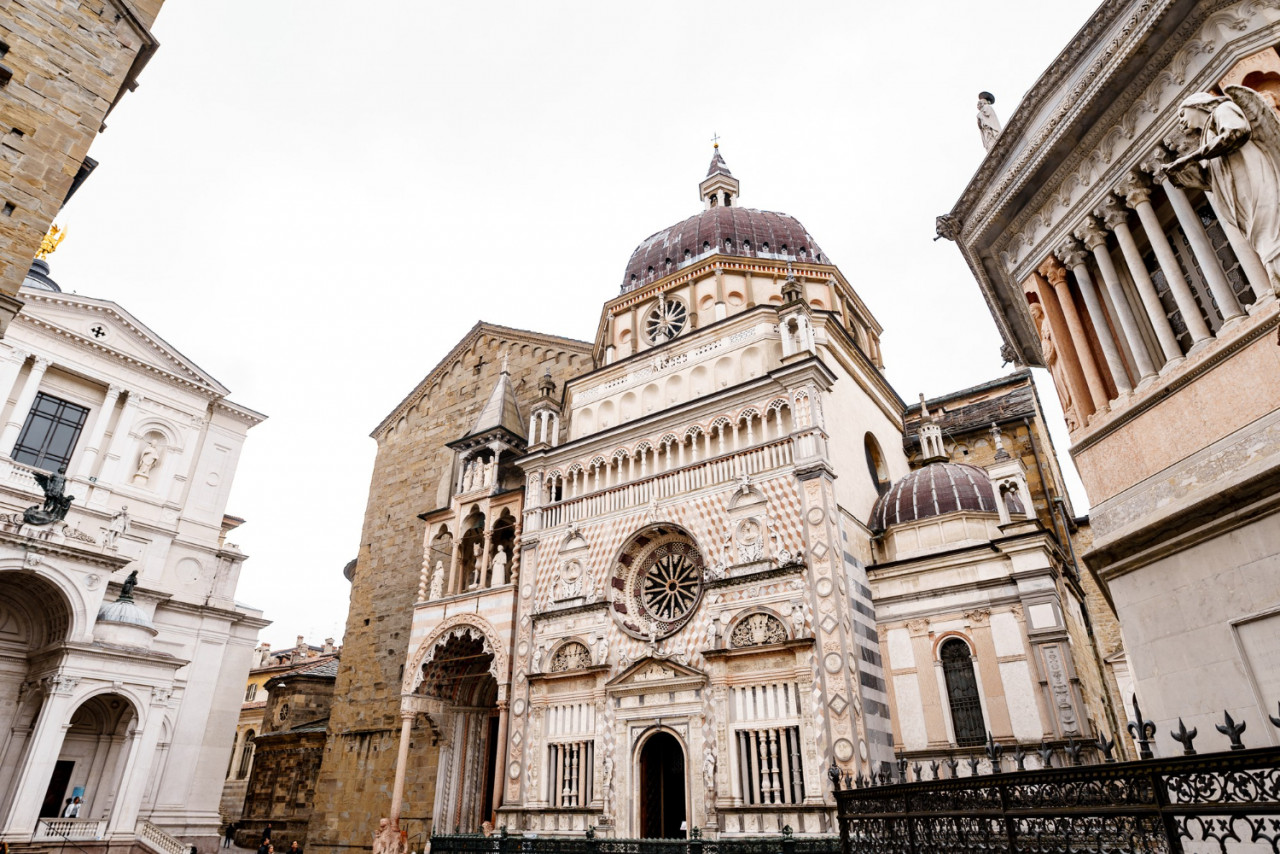 view basilica santa maria maggiore from piazza duomo bergamo italy