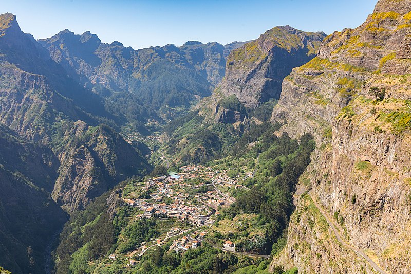 vista de curral das freiras madeira portugal