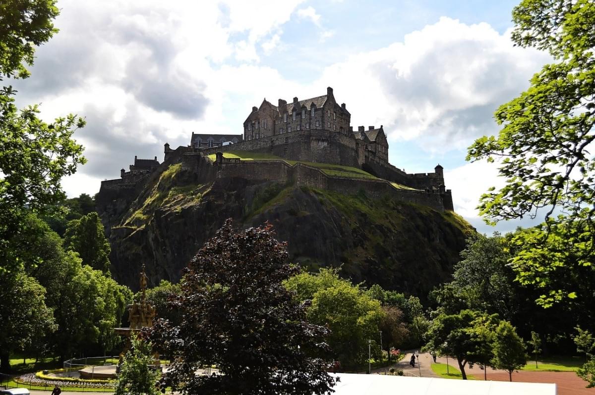 vista del castello di edimburgo