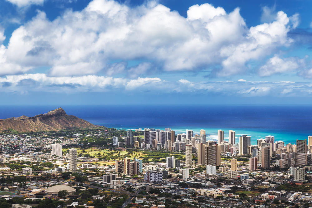 vista della citta di honolulu waikiki e diamond head dall allerta di tantalus oahu hawaii