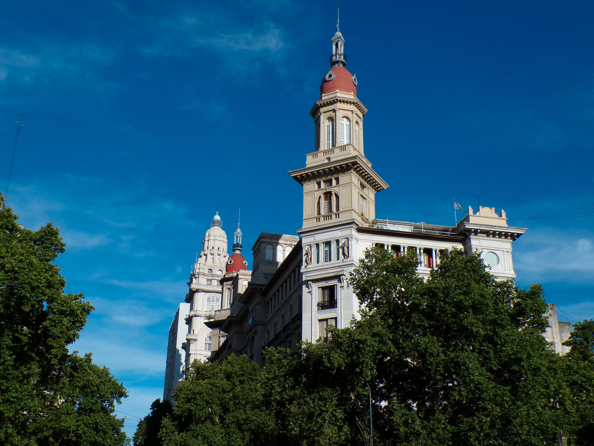 vista su palacio barolo da plaza del congreso