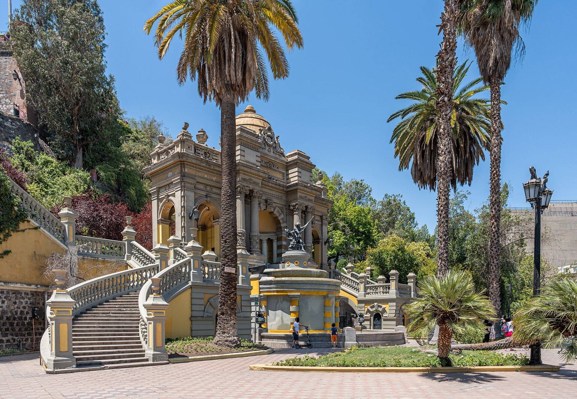 vistalateralcerrosantalucia