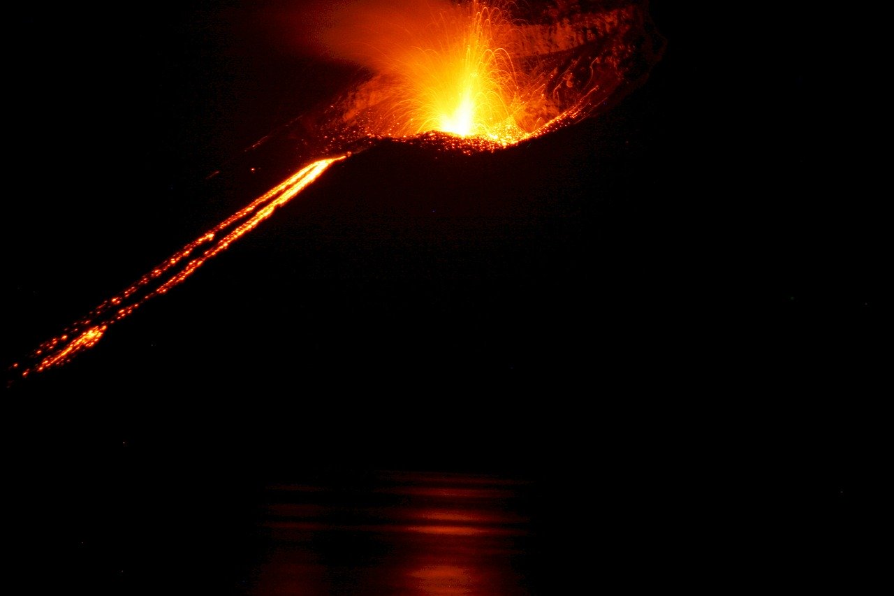Il vulcano Krakatoa