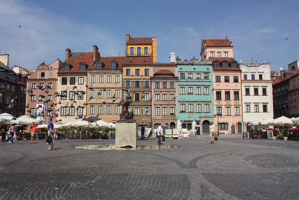 warsaw old town square