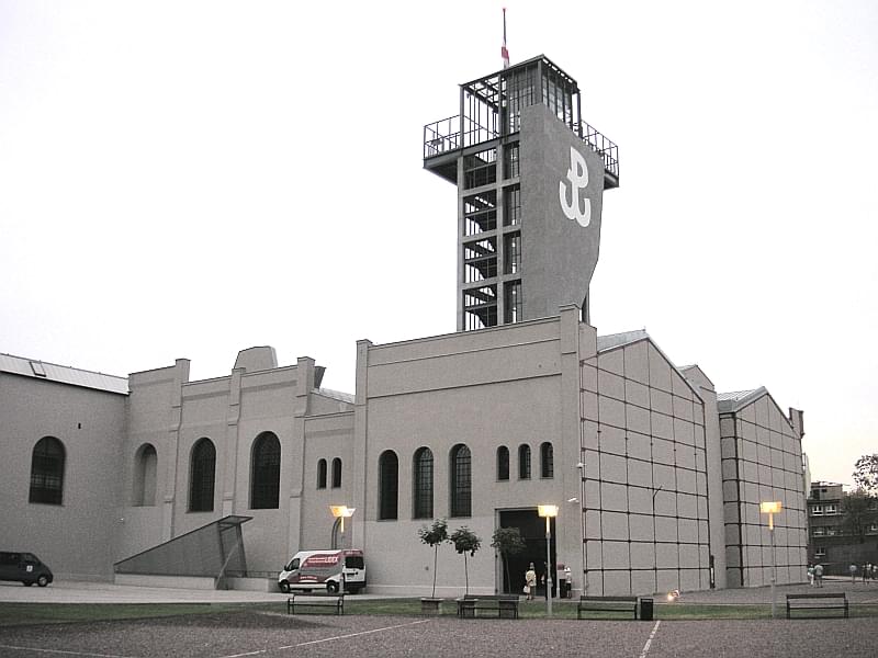 warsaw rising museum