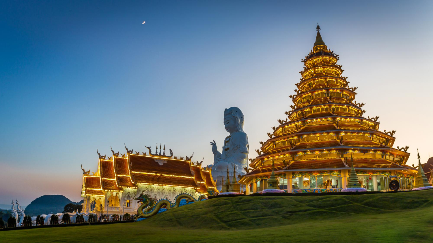 wat huay pla kang