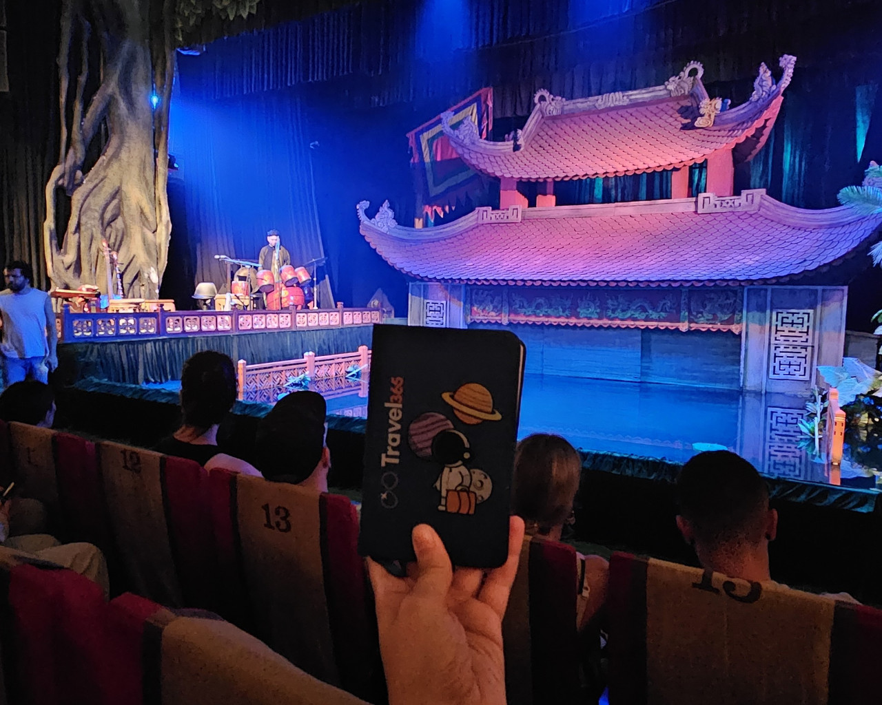 water puppet show thang long hanoi 4 1