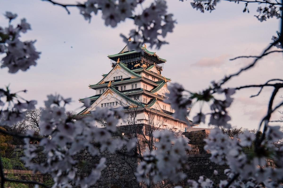 white and green osaka castle