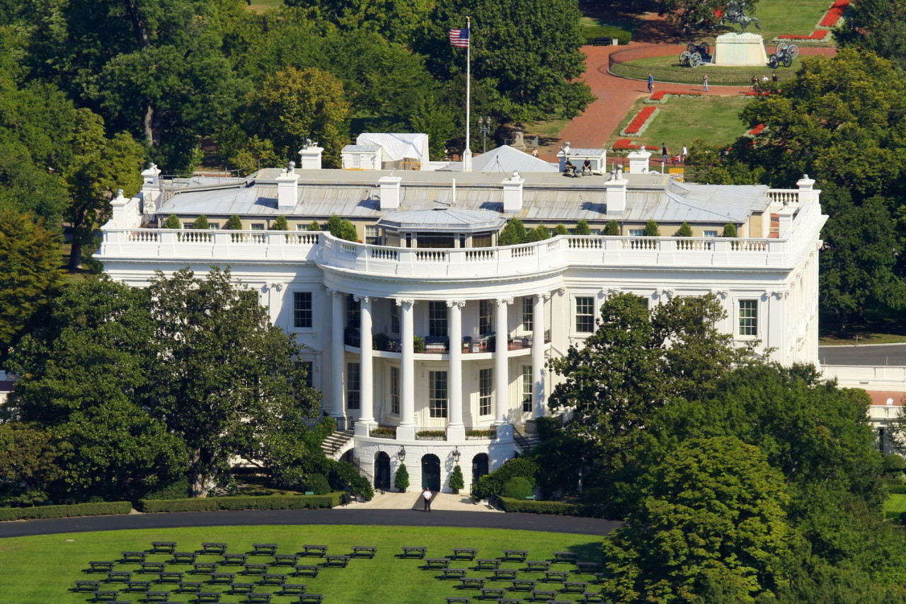 white house washington photo taken from monument