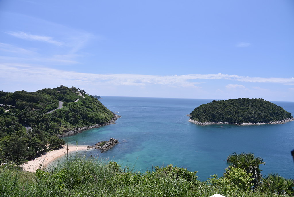 windmill viewpoint and the ya nui beach