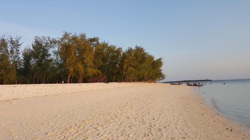 zanzibar spiaggia ngome