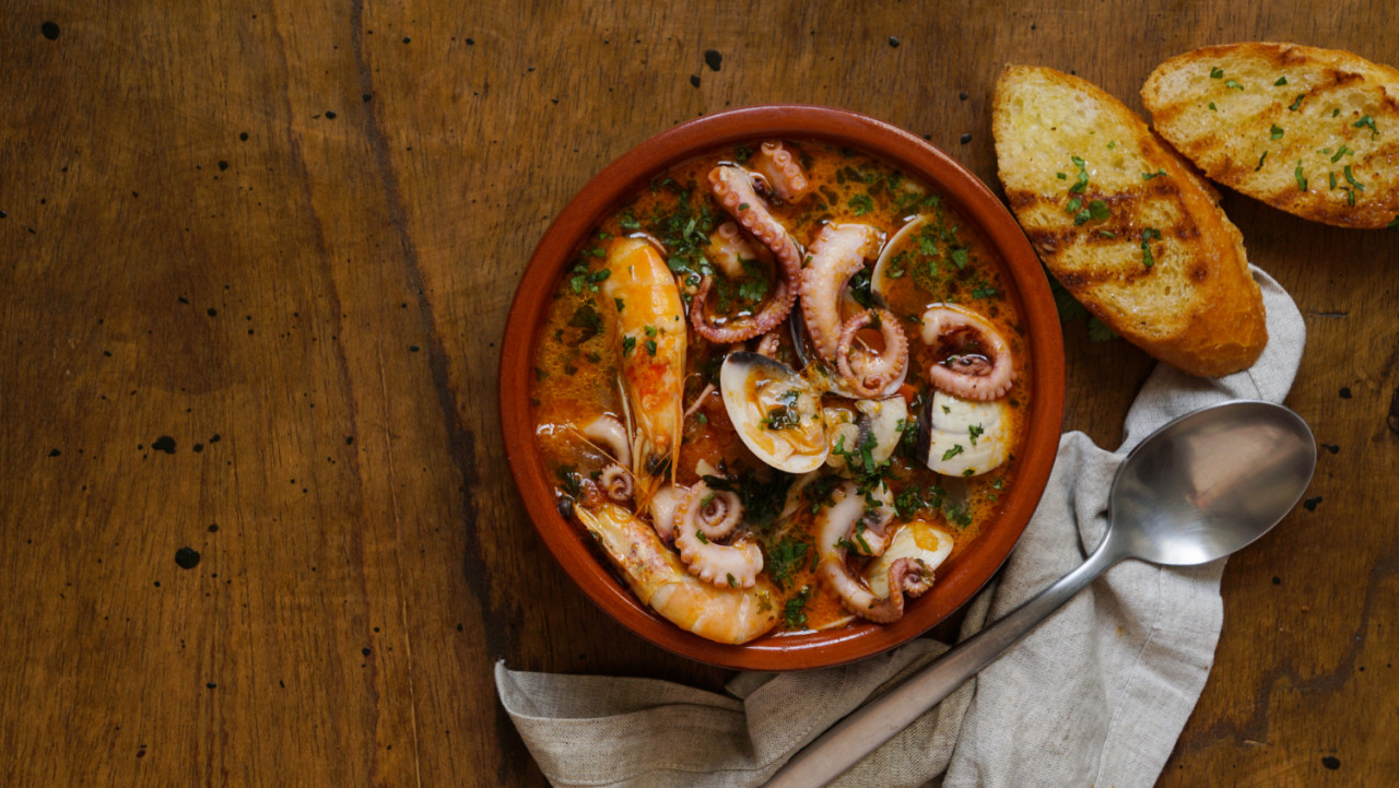 zarzuella de marisco calderetta marinera spanish stew with seafood