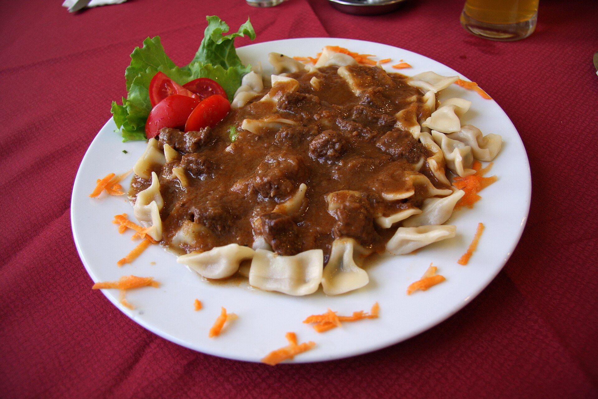 zlikrofi with gulasch 1