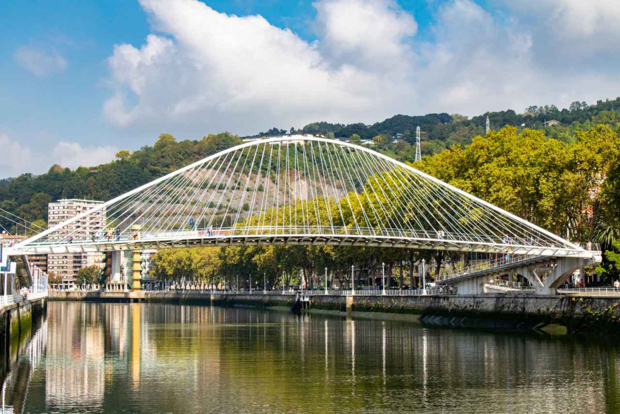 zubizuri bridge september 2019 bilbao
