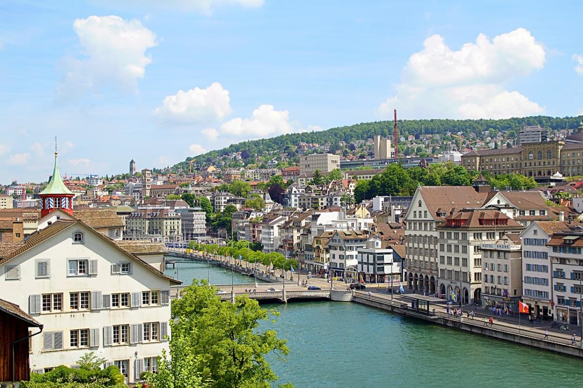 zurigo svizzera limmat river