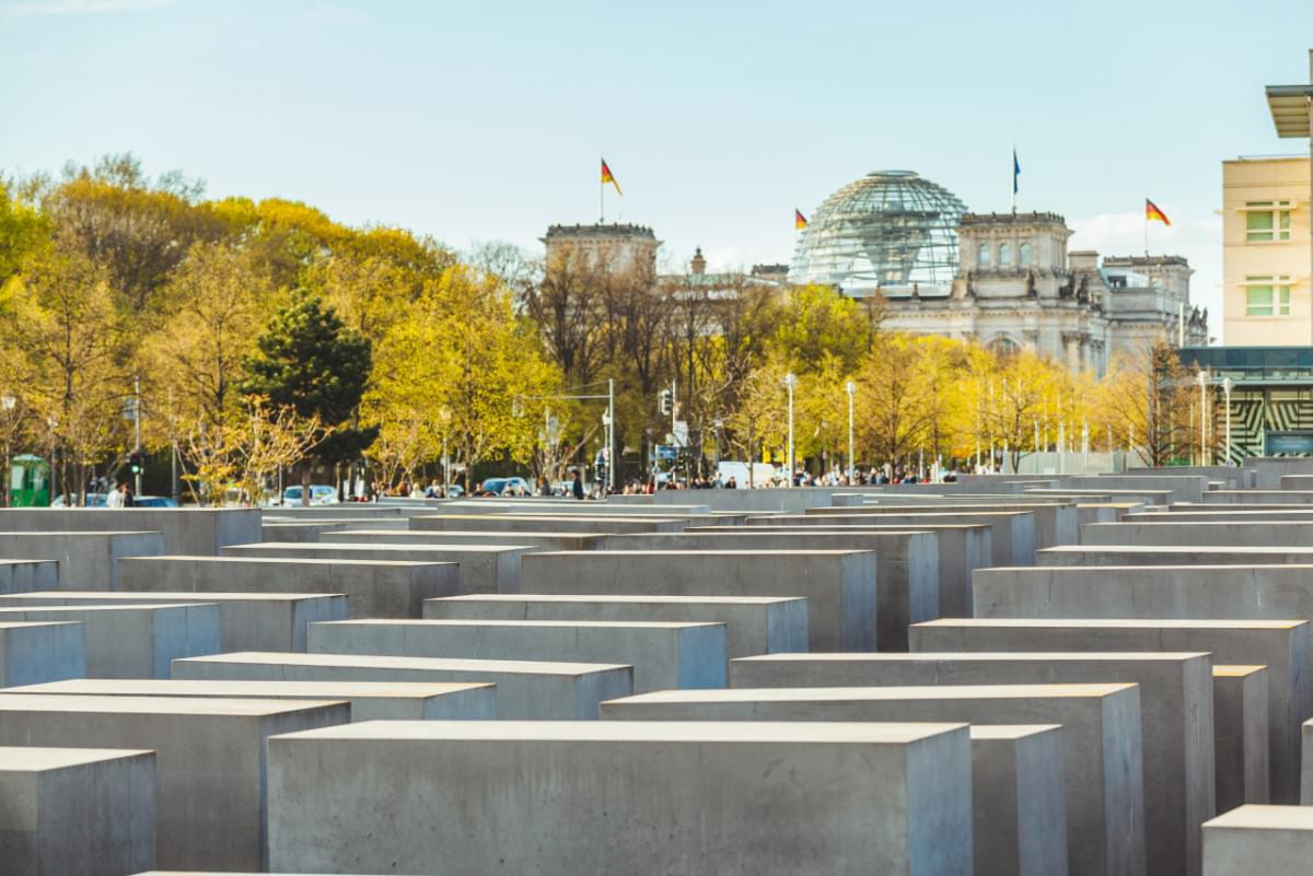 holocaust memorial berlin with reichstag