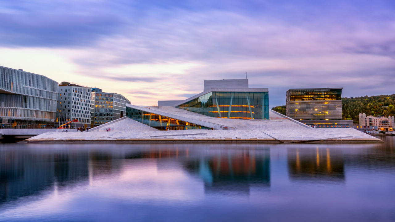 national oslo opera house with water reflection oslo norway